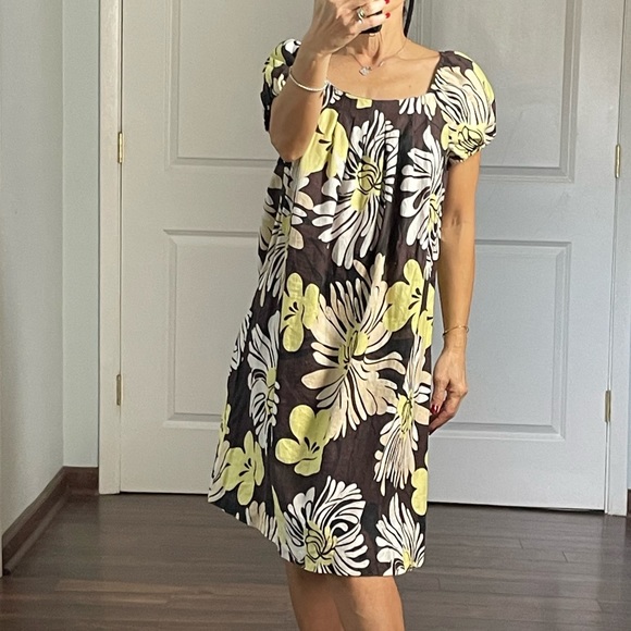 Chelsea & Theodore Dresses & Skirts - Chelsea & Theodore 100% Linen Floral Cap Sleeves Dress size 8